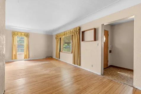 890 26th Avenue SE Minneapolis MN 55414
