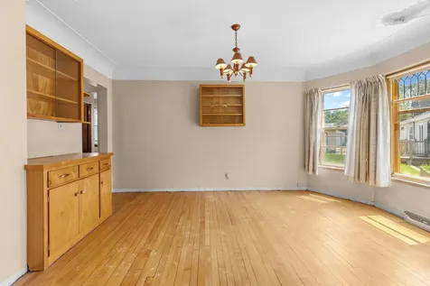 890 26th Avenue SE Minneapolis MN 55414