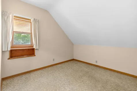 890 26th Avenue SE Minneapolis MN 55414