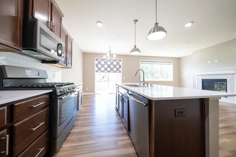 18335 Glassner Way Lakeville MN 55044