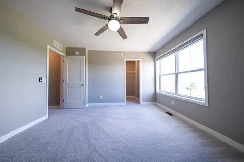 18335 Glassner Way Lakeville MN 55044