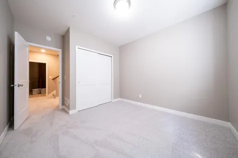 18335 Glassner Way Lakeville MN 55044