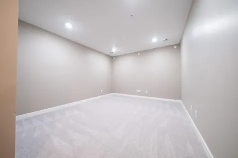 18335 Glassner Way Lakeville MN 55044