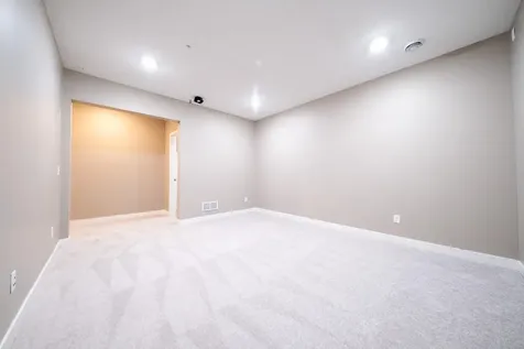 18335 Glassner Way Lakeville MN 55044