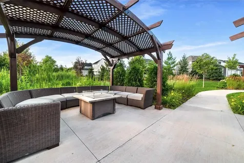 18335 Glassner Way Lakeville MN 55044