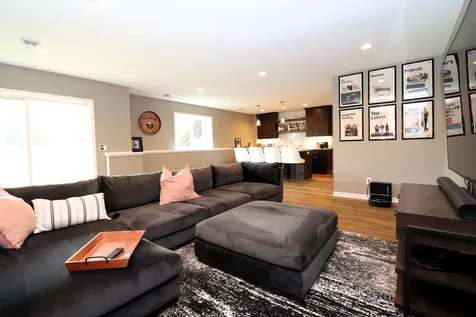 19247 Hilldale Avenue Lakeville MN 55044