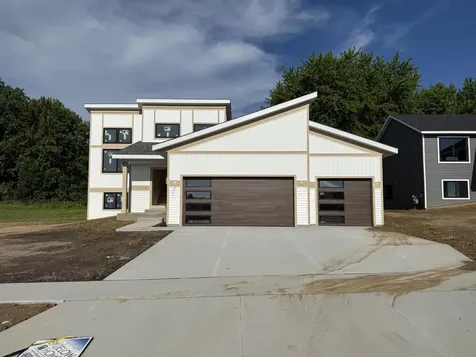 1146 Petersen Court NW Stewartville MN 55976