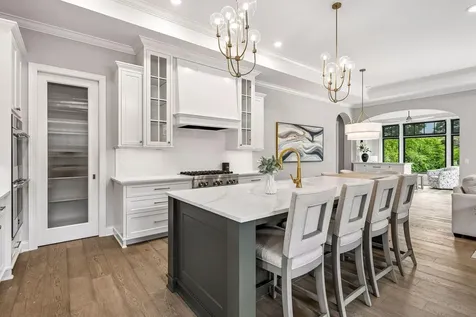 270 Wayzata Boulevard E Wayzata MN 55391