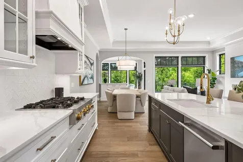 270 Wayzata Boulevard E Wayzata MN 55391