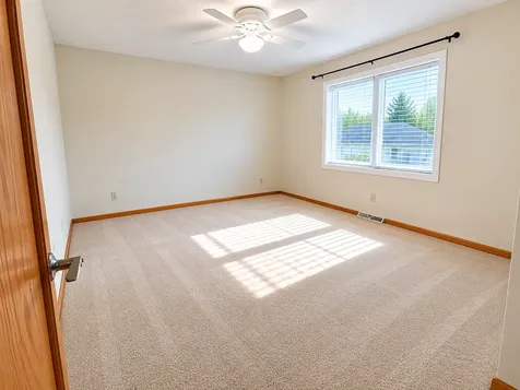 915 Ferndale Street S Maplewood MN 55119