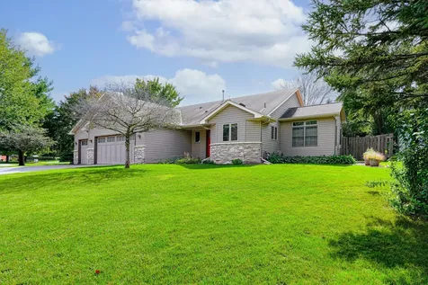 915 Ferndale Street S Maplewood MN 55119