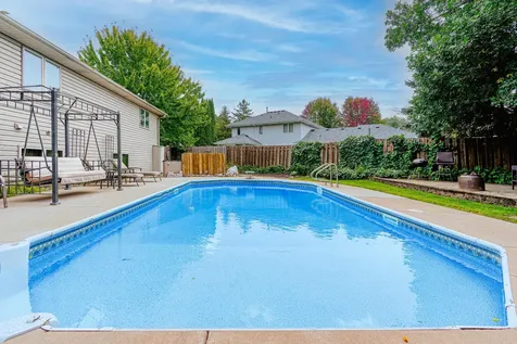 915 Ferndale Street S Maplewood MN 55119