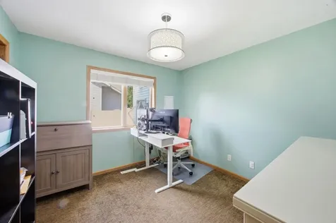 2901 32nd Street S Fargo ND 58103