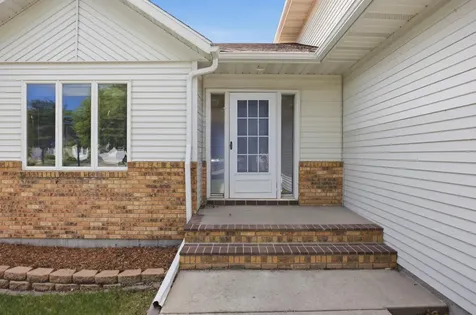 2901 32nd Street S Fargo ND 58103