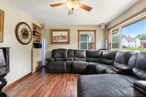 549 E Rose Street Owatonna MN 55060