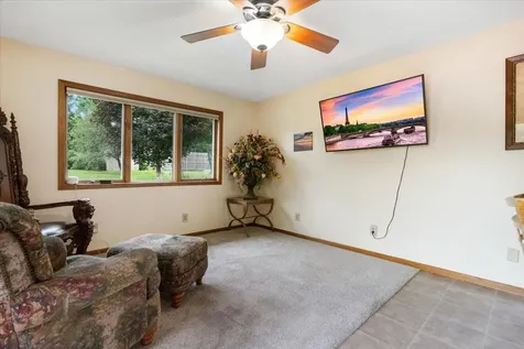 549 E Rose Street Owatonna MN 55060