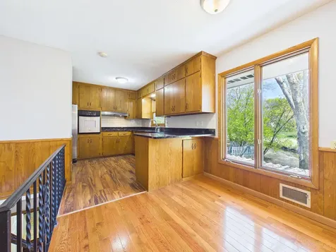 5212 W 70th Street Edina MN 55439