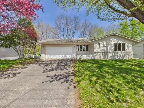 5212 W 70th Street Edina MN 55439