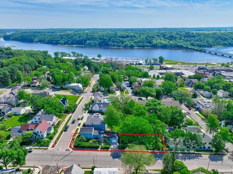121 Cherry Street W Stillwater MN 55082