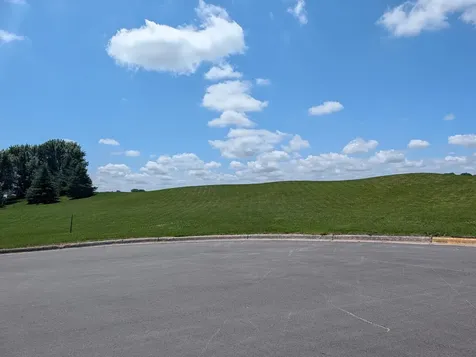 101 32nd Avenue NE Willmar MN 56201
