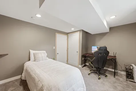 9532 Penn Circle Bloomington MN 55431