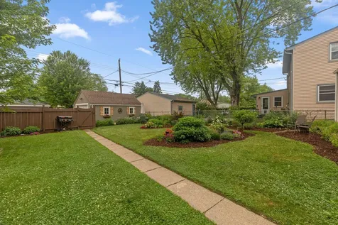 3915 Regent Avenue N Robbinsdale MN 55422