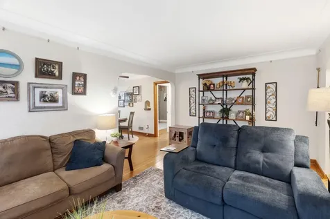 3915 Regent Avenue N Robbinsdale MN 55422