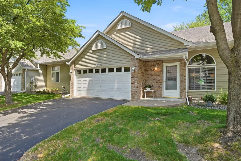 6079 Courtly Alcove Woodbury MN 55125