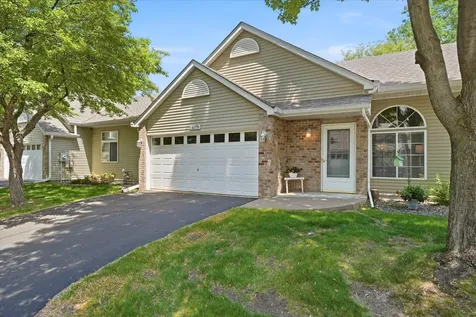 6079 Courtly Alcove Woodbury MN 55125