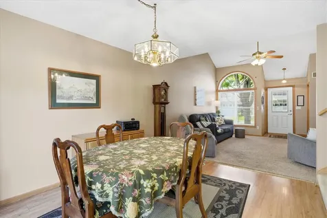 6079 Courtly Alcove Woodbury MN 55125
