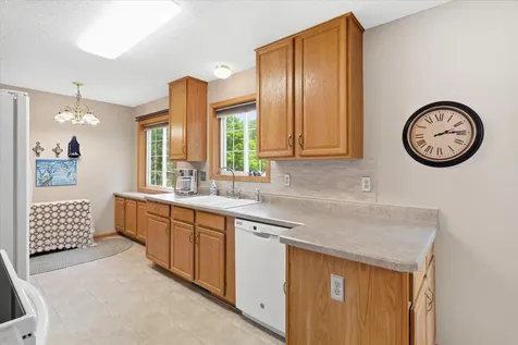 6079 Courtly Alcove Woodbury MN 55125
