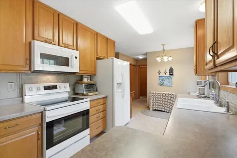 6079 Courtly Alcove Woodbury MN 55125