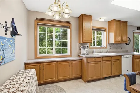 6079 Courtly Alcove Woodbury MN 55125
