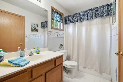 6079 Courtly Alcove Woodbury MN 55125