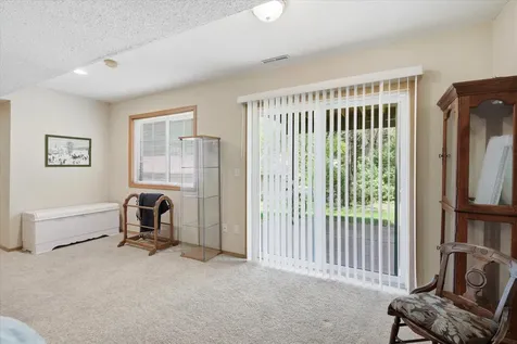 6079 Courtly Alcove Woodbury MN 55125
