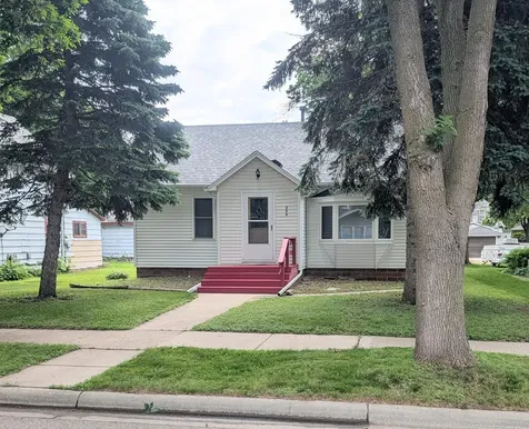208 S 7th Street Montevideo MN 56265