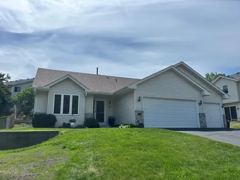 7910 Blackstone Avenue Inver Grove Heights MN 55076