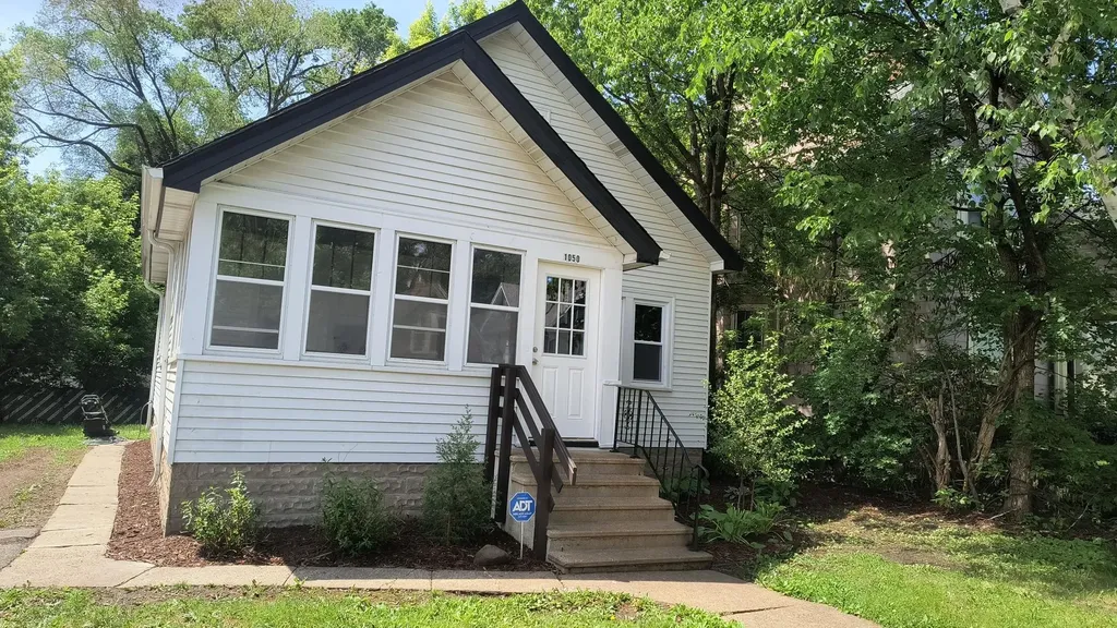 1050 Wilson Avenue Saint Paul MN 55106