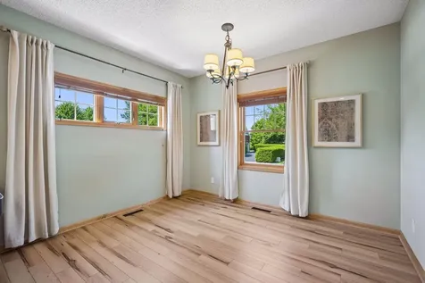 11585 Laketowne View Albertville MN 55301