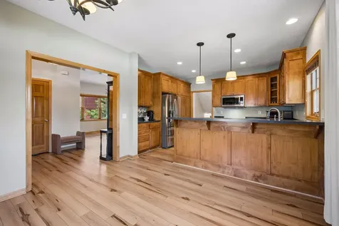 11585 Laketowne View Albertville MN 55301