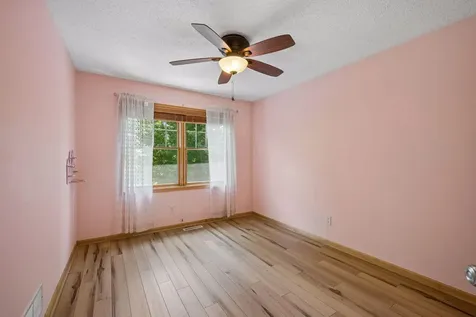 11585 Laketowne View Albertville MN 55301