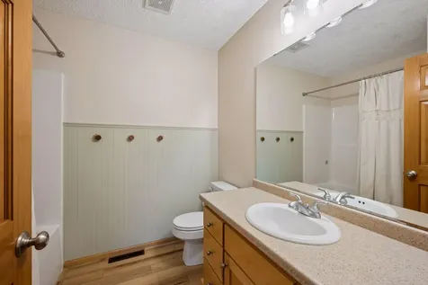 11585 Laketowne View Albertville MN 55301
