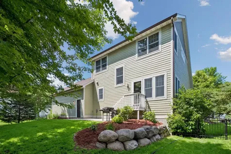 11585 Laketowne View Albertville MN 55301