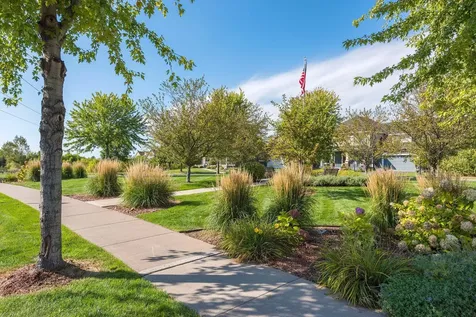 11585 Laketowne View Albertville MN 55301