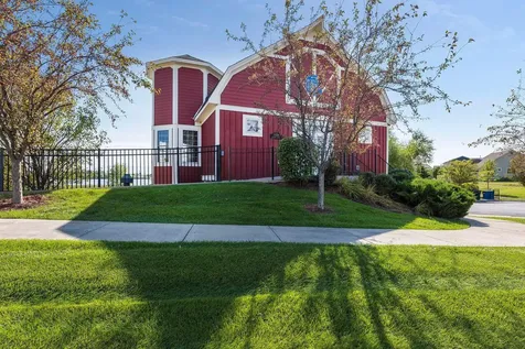 11585 Laketowne View Albertville MN 55301