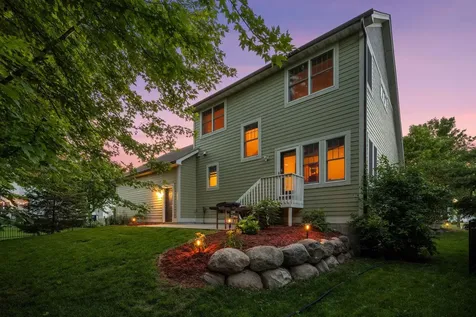 11585 Laketowne View Albertville MN 55301