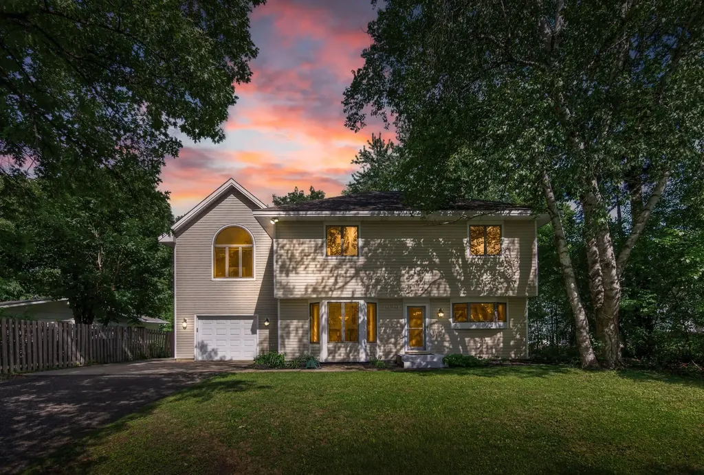 4929 West Lane Minnetonka MN 55345