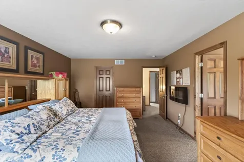 837 Boldt Street Chaska MN 55318