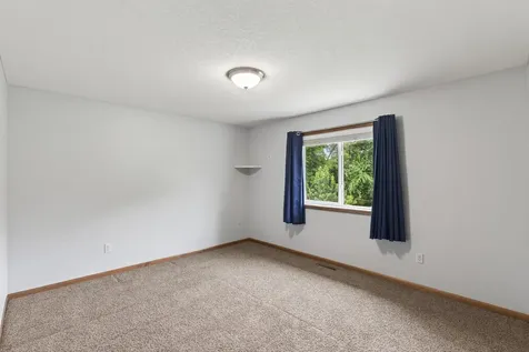 837 Boldt Street Chaska MN 55318