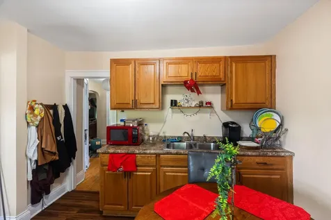 409 Thomas Avenue S Minneapolis MN 55405